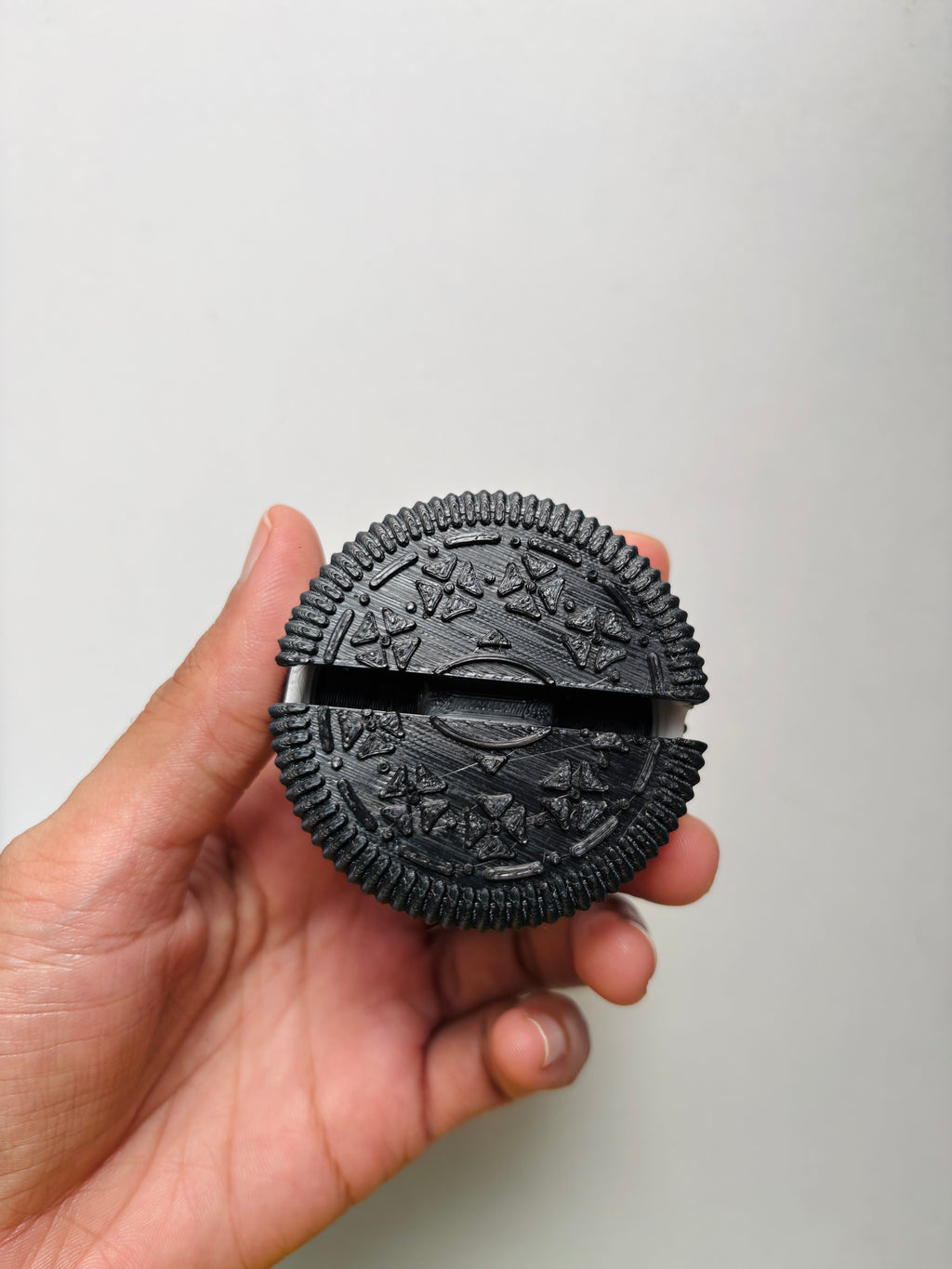 Oreo-Inspired 3D Printed Cable Winder – Cute Cable Organizer