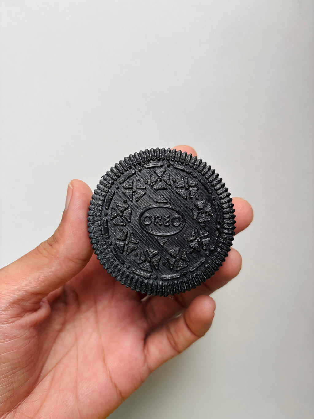 Oreo-Inspired 3D Printed Cable Winder – Cute Cable Organizer