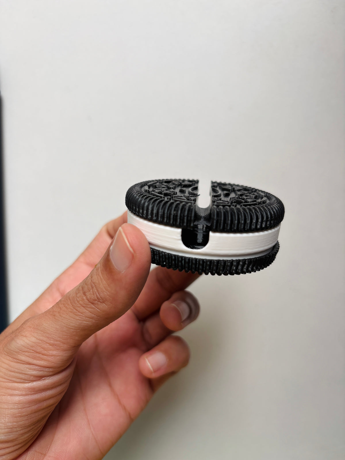 Oreo-Inspired 3D Printed Cable Winder – Cute Cable Organizer