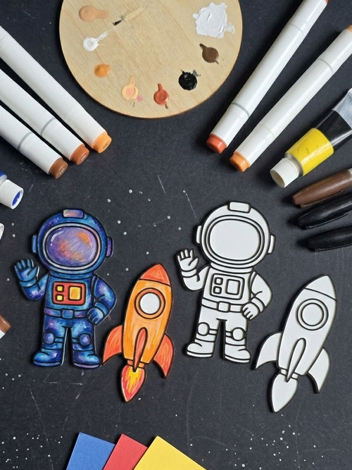 Astronaut & Rocket Coloring Kit